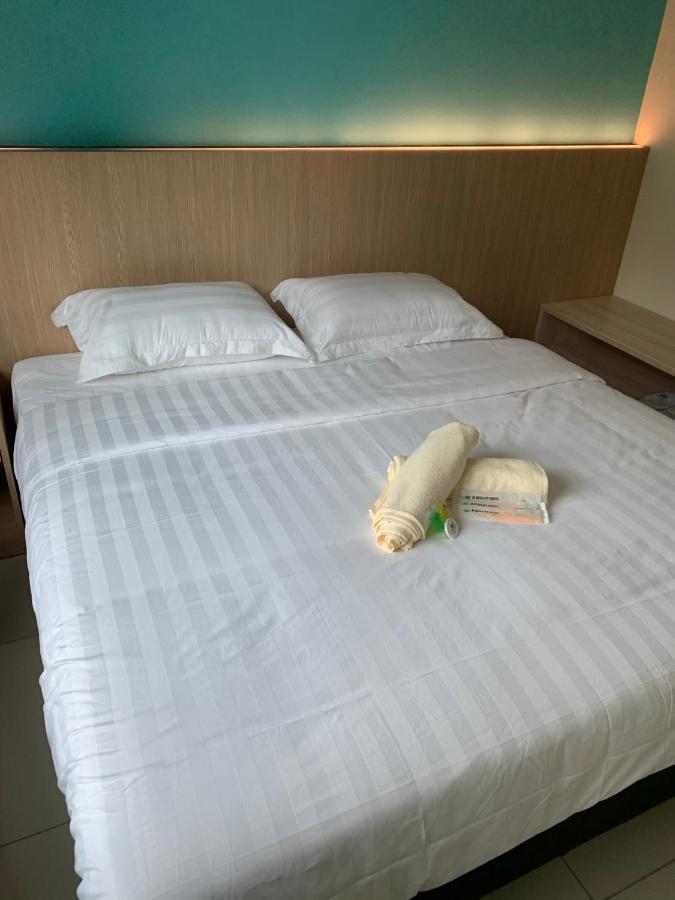 M Quality Hotel Гуа Мусанг Екстериор снимка